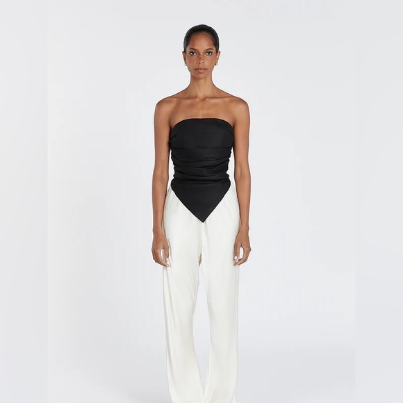 DISSH Tops - Nwt dissh Nicci strapless top - size 4
